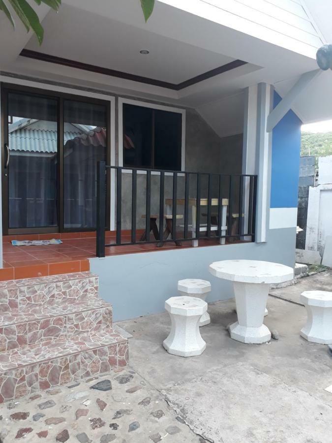 Poopreaw Koh Larn Apartamento Exterior foto